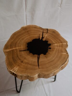 Odkládací stolek prasklina